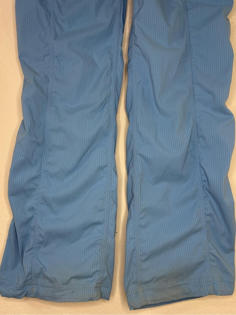 Lululemon Dance Studio Pants in Blue Nile Size 2 - Picture 16 of 16